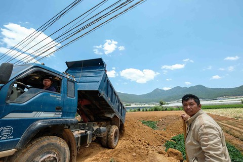 Gọt trọc núi thiêng Langbiang - Ảnh 3. Gọt trọc núi thiêng Langbiang - Ảnh 3.
