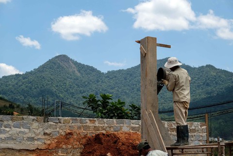 Gọt trọc núi thiêng Langbiang - Ảnh 2. Gọt trọc núi thiêng Langbiang - Ảnh 2.
