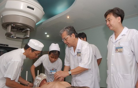 Đi nhiều để giúp bệnh nhân ung thư - Ảnh 2. Đi nhiều để giúp bệnh nhân ung thư - Ảnh 2.