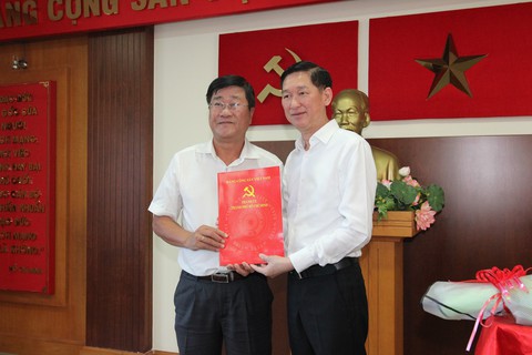 Ông Bùi Văn Phúc làm phó bí thư thường trực quận 2 TP.HCM - Ảnh 1. Ông Bùi Văn Phúc làm phó bí thư thường trực quận 2 TP.HCM - Ảnh 1.
