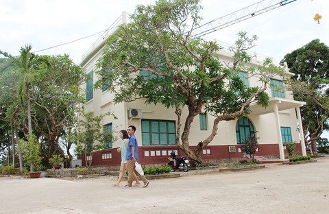 Phòng Hoàng đế và Hoàng hậu lầu Bảo Đại: Hiện vật đang ở đâu? - Ảnh 1. Phòng Hoàng đế và Hoàng hậu lầu Bảo Đại: Hiện vật đang ở đâu? - Ảnh 1.