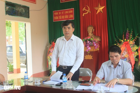 Vụ 6 cô, trò bị đâm trong trường: hiệu trưởng thừa nhận bảo vệ yếu kém - Ảnh 1. Vụ 6 cô, trò bị đâm trong trường: hiệu trưởng thừa nhận bảo vệ yếu kém - Ảnh 1.