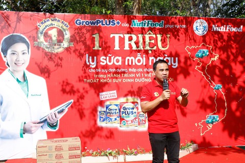 Nghệ sĩ đồng hành cùng trẻ suy dinh dưỡng thấp còi - Ảnh 2. Nghệ sĩ đồng hành cùng trẻ suy dinh dưỡng thấp còi - Ảnh 2.