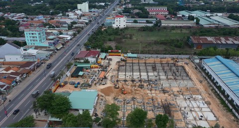 Triển khai dự án nhà ở cao tầng mặt tiền quốc lộ 13 - Ảnh 1. Triển khai dự án nhà ở cao tầng mặt tiền quốc lộ 13 - Ảnh 1.