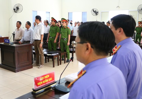 Xử vụ phù phép 658ha đất, nhiều cựu lãnh đạo Bình Dương bị triệu tập - Ảnh 2. Xử vụ phù phép 658ha đất, nhiều cựu lãnh đạo Bình Dương bị triệu tập - Ảnh 2.