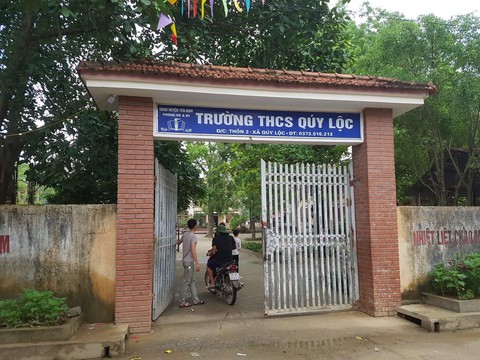 Nghe cháu mách, cậu xông vào trường đánh thầy giáo nhập viện - Ảnh 1. Nghe cháu mách, cậu xông vào trường đánh thầy giáo nhập viện - Ảnh 1.