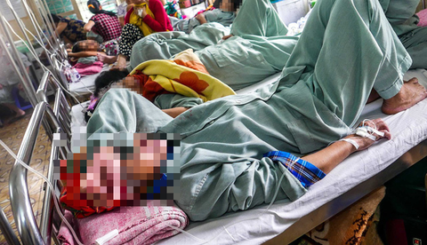 Bệnh nhân ung thư mua thuốc giá gấp 5 lần do... thiếu thuốc - Ảnh 1. Bệnh nhân ung thư mua thuốc giá gấp 5 lần do... thiếu thuốc - Ảnh 1.