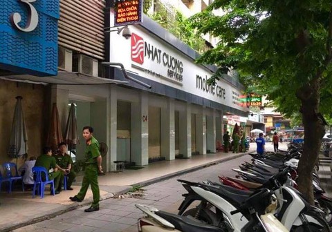 Khám xét chuỗi cửa hàng điện thoại Nhật Cường - Ảnh 9. Khám xét chuỗi cửa hàng điện thoại Nhật Cường - Ảnh 9.