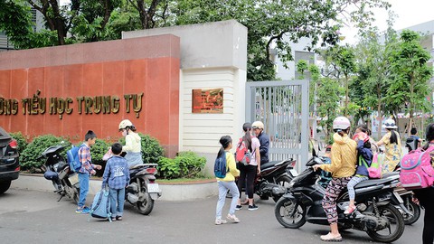 Hà Nội: báo động trường lớp quá tải - Ảnh 1. Hà Nội: báo động trường lớp quá tải - Ảnh 1.