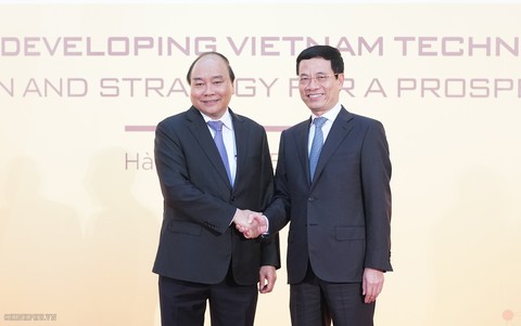 Thủ tướng dự diễn đàn phát triển doanh nghiệp công nghệ Việt Nam - Ảnh 1. Thủ tướng dự diễn đàn phát triển doanh nghiệp công nghệ Việt Nam - Ảnh 1.