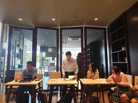 Cư dân Lexington đòi sổ đỏ, chủ đầu tư Novaland nói chờ hoàn tất thủ tục - Ảnh 3. Cư dân Lexington đòi sổ đỏ, chủ đầu tư Novaland nói chờ hoàn tất thủ tục - Ảnh 3.