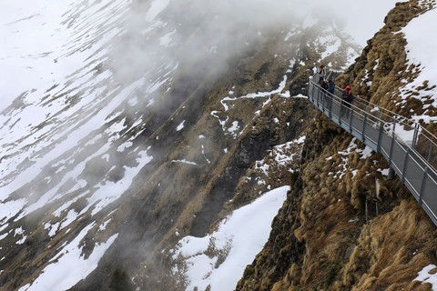 Nóc nhà châu Âu Jungfrau - kỳ quan tuyết trắng trên dãy Alps - Ảnh 7. Nóc nhà châu Âu Jungfrau - kỳ quan tuyết trắng trên dãy Alps - Ảnh 7.