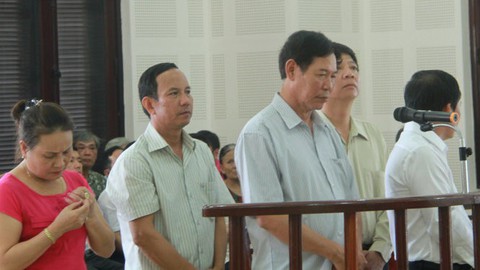 Khởi tố vụ án ra quyết định trái pháp luật trong kỳ án gỗ trắc lậu ở Đà Nẵng - Ảnh 1. Khởi tố vụ án ra quyết định trái pháp luật trong kỳ án gỗ trắc lậu ở Đà Nẵng - Ảnh 1.