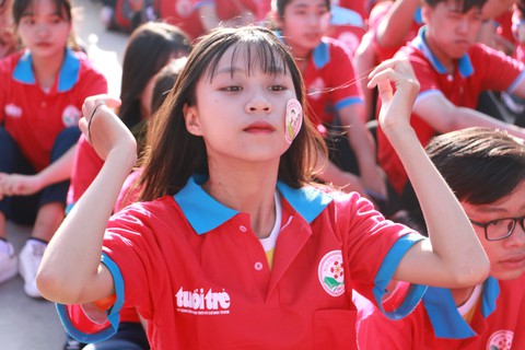 TP.HCM khởi động chiến dịch tình nguyện hè, kết nối yêu thương - Ảnh 4. TP.HCM khởi động chiến dịch tình nguyện hè, kết nối yêu thương - Ảnh 4.