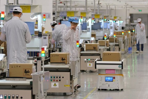Foxconn ngừng một số dây chuyền sản xuất smartphone Huawei - Ảnh 1. Foxconn ngừng một số dây chuyền sản xuất smartphone Huawei - Ảnh 1.