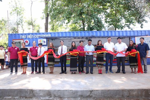 Thư viện container với hàng ngàn đầu sách cho thiếu nhi - Ảnh 1. Thư viện container với hàng ngàn đầu sách cho thiếu nhi - Ảnh 1.