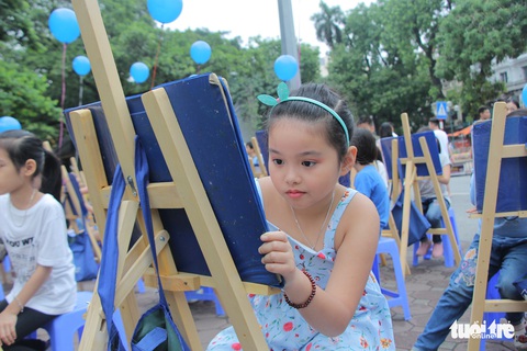 Trẻ em gửi thông điệp chống xâm hại, chống bạo lực qua tranh vẽ - Ảnh 4. Trẻ em gửi thông điệp chống xâm hại, chống bạo lực qua tranh vẽ - Ảnh 4.