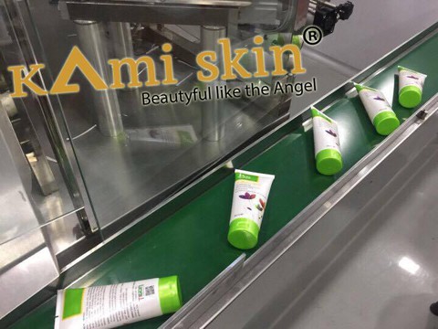 Trực tiếp xem quá trình sản xuất mỹ phẩm Kami Skin - Ảnh 2. Trực tiếp xem quá trình sản xuất mỹ phẩm Kami Skin - Ảnh 2.