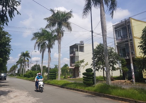 Vụ khu dân cư hiện đại phải xài điện câu đuôi: ‘Phải làm thủ tục phá sản Nhà nước mới can thiệp’ - Ảnh 1. Vụ khu dân cư hiện đại phải xài điện câu đuôi: ‘Phải làm thủ tục phá sản Nhà nước mới can thiệp’ - Ảnh 1.