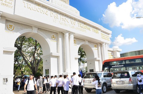 Bộ GD-ĐT lên tiếng vụ trường đại học khai giảng viên cơ hữu ảo - Ảnh 1. Bộ GD-ĐT lên tiếng vụ trường đại học khai giảng viên cơ hữu ảo - Ảnh 1.