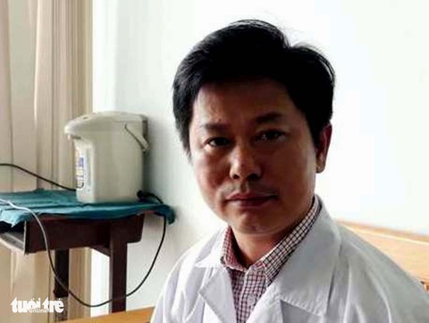 Bác sĩ dùng bia cứu người được nhận bằng khen của Thủ tướng - Ảnh 1. Bác sĩ dùng bia cứu người được nhận bằng khen của Thủ tướng - Ảnh 1.