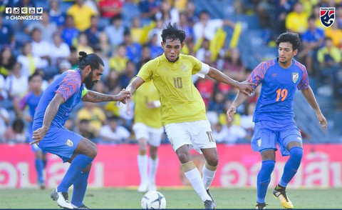 Báo Thái Lan: Nếu gặp Việt Nam ở vòng loại World Cup là ‘thuận lợi’ - Ảnh 1. Báo Thái Lan: Nếu gặp Việt Nam ở vòng loại World Cup là ‘thuận lợi’ - Ảnh 1.
