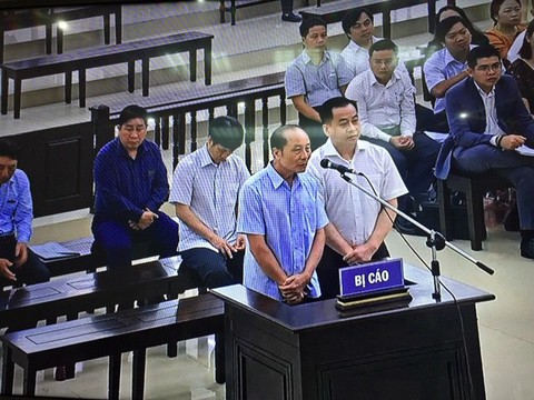 Vũ ‘nhôm’ bán đất công ngay khi chưa đủ giấy tờ - Ảnh 3. Vũ ‘nhôm’ bán đất công ngay khi chưa đủ giấy tờ - Ảnh 3.