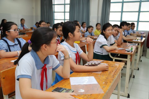 4.200 học sinh TP.HCM đua vào lớp 6 chuyên Trần Đại Nghĩa - Ảnh 9. 4.200 học sinh TP.HCM đua vào lớp 6 chuyên Trần Đại Nghĩa - Ảnh 9.