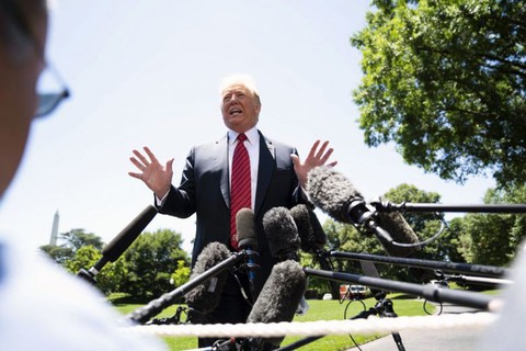 Ông Trump hối Trung Quốc thay đổi lập trường - Ảnh 1. Ông Trump hối Trung Quốc thay đổi lập trường - Ảnh 1.