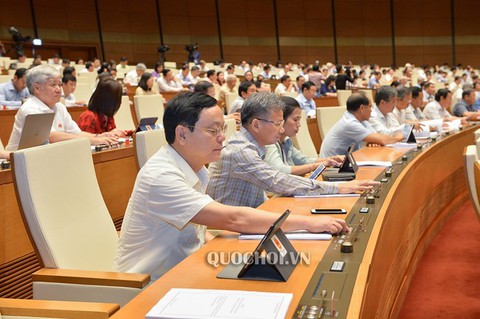 Phân cấp mạnh thẩm quyển đầu tư, có vốn mới được quyết định đầu tư - Ảnh 1. Phân cấp mạnh thẩm quyển đầu tư, có vốn mới được quyết định đầu tư - Ảnh 1.