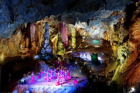 Lễ hội hang động Quảng Bình năm 2019 - Ảnh 1. Lễ hội hang động Quảng Bình năm 2019 - Ảnh 1.
