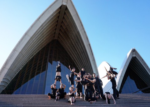 Chương trình biểu diễn nghệ thuật xiếc tre của Việt Nam tại Sydney - Ảnh 6. Chương trình biểu diễn nghệ thuật xiếc tre của Việt Nam tại Sydney - Ảnh 6.