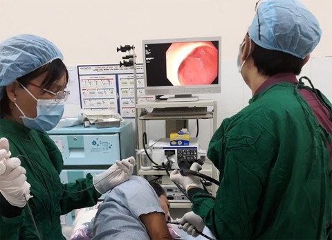 Viêm dạ dày có chuyển sang ung thư? - Ảnh 1. Viêm dạ dày có chuyển sang ung thư? - Ảnh 1.