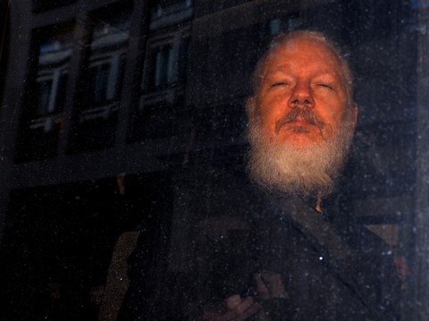 Chính quyền Anh chấp thuận cho dẫn độ ông trùm WikiLeaks sang Mỹ - Ảnh 1. Chính quyền Anh chấp thuận cho dẫn độ ông trùm WikiLeaks sang Mỹ - Ảnh 1.