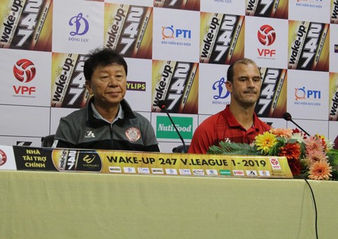 HLV Chung Hae Soung: “Vô địch lượt đi V-League 2019 không quá quan trọng với đội TP.HCM” - Ảnh 2. HLV Chung Hae Soung: “Vô địch lượt đi V-League 2019 không quá quan trọng với đội TP.HCM” - Ảnh 2.