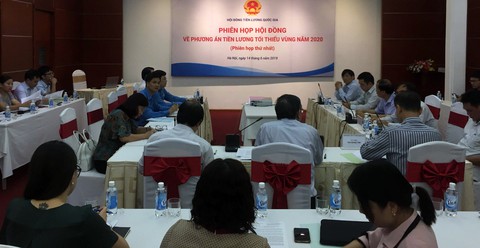 Lương tối thiểu năm 2020 sẽ tăng bao nhiêu? - Ảnh 1. Lương tối thiểu năm 2020 sẽ tăng bao nhiêu? - Ảnh 1.
