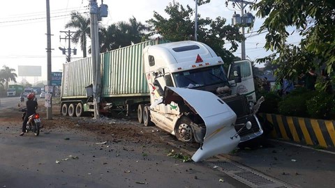 Khởi tố tài xế gây tai nạn tại Tây Ninh khiến 5 người thiệt mạng - Ảnh 1. Khởi tố tài xế gây tai nạn tại Tây Ninh khiến 5 người thiệt mạng - Ảnh 1.