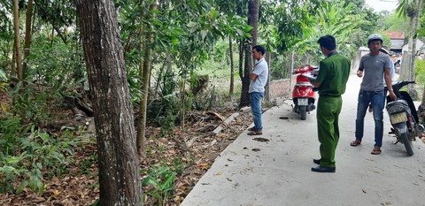 Vì sao nhóm thanh niên truy sát 3 cha con đến mức thương vong? - Ảnh 5. Vì sao nhóm thanh niên truy sát 3 cha con đến mức thương vong? - Ảnh 5.