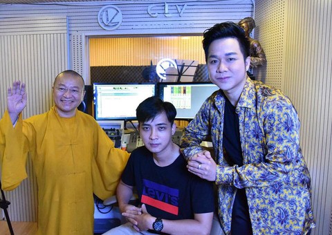 Thượng tọa Thích Nhật Từ đặt lời mới cho Độ ta không độ nàng - Ảnh 4. Thượng tọa Thích Nhật Từ đặt lời mới cho Độ ta không độ nàng - Ảnh 4.
