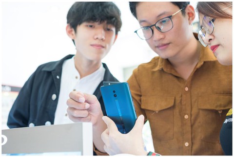 OPPO Reno phiên bản chuẩn chính thức lên kệ từ hôm nay - Ảnh 1. OPPO Reno phiên bản chuẩn chính thức lên kệ từ hôm nay - Ảnh 1.
