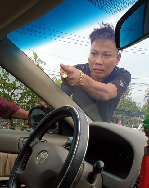 Bắt thêm nghi can vây chặn xe chở công an ở Đồng Nai - Ảnh 1. Bắt thêm nghi can vây chặn xe chở công an ở Đồng Nai - Ảnh 1.