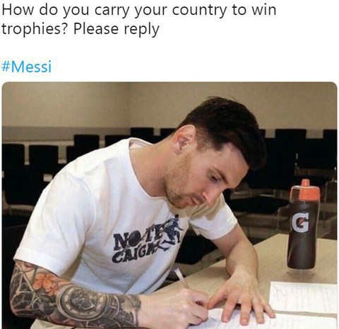 Dân mạng chế hình ảnh Messi viết thư cầu cứu Ronaldo - Ảnh 4. Dân mạng chế hình ảnh Messi viết thư cầu cứu Ronaldo - Ảnh 4.