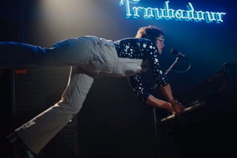 Rocketman - lời tự thú của Elton John - Ảnh 3. Rocketman - lời tự thú của Elton John - Ảnh 3.