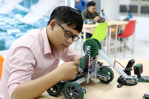 Đa nghề với ngành khoa học máy tính - Ảnh 2. Đa nghề với ngành khoa học máy tính - Ảnh 2.