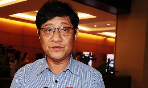 Méo mó quản lý tiền công đức, chế tài được không? - Ảnh 4. Méo mó quản lý tiền công đức, chế tài được không? - Ảnh 4.