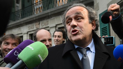 Vì sao cựu chủ tịch UEFA Platini bị bắt? - Ảnh 1. Vì sao cựu chủ tịch UEFA Platini bị bắt? - Ảnh 1.