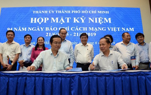 Người làm báo chân chính chưa bao giờ gặp thách thức như hiện nay - Ảnh 3. Người làm báo chân chính chưa bao giờ gặp thách thức như hiện nay - Ảnh 3.