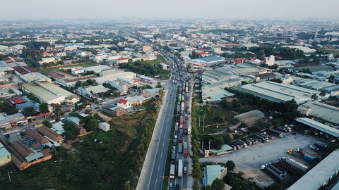 Nhiều dự án kết nối với TP.HCM, sân bay, cảng... - Ảnh 1. Nhiều dự án kết nối với TP.HCM, sân bay, cảng... - Ảnh 1.