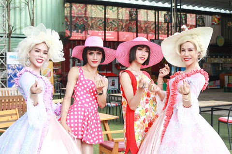 Lô tô và những bóng hồng chuyển giới - Kỳ cuối: Cuộc thay da đổi thịt lô tô Sài Gòn - Ảnh 3. Lô tô và những bóng hồng chuyển giới - Kỳ cuối: Cuộc thay da đổi thịt lô tô Sài Gòn - Ảnh 3.