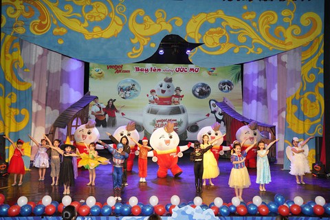 Để trẻ vui chơi hè cùng những chuyến bay tuổi thơ - Ảnh 1. Để trẻ vui chơi hè cùng những chuyến bay tuổi thơ - Ảnh 1.